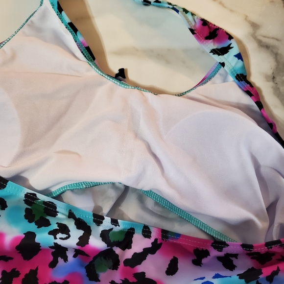 Multi-Colored Leopard Print Halter Top Swimsuit size XL - Picture 9 of 16